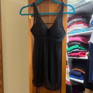 Elegant and Sexy Black Lace Nightgown